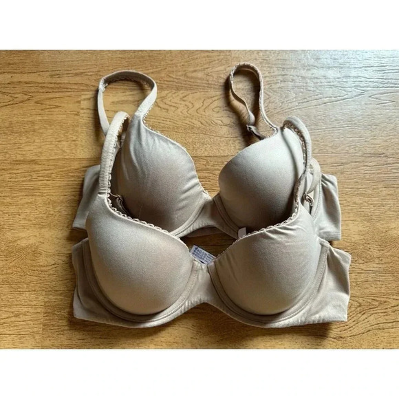 VICTORIA SECRET Underwire Lined Bra 32D Lot Of 2 - Picture 1 of 5